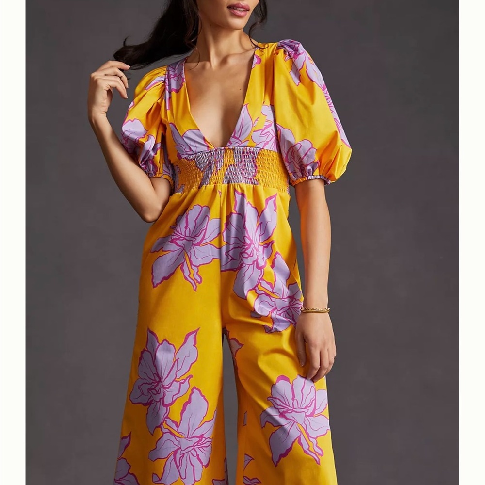 Brand new flower jumpsuit🌺